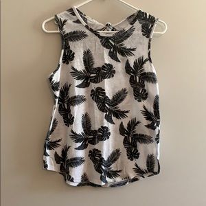Gently Used Old Navy Tank